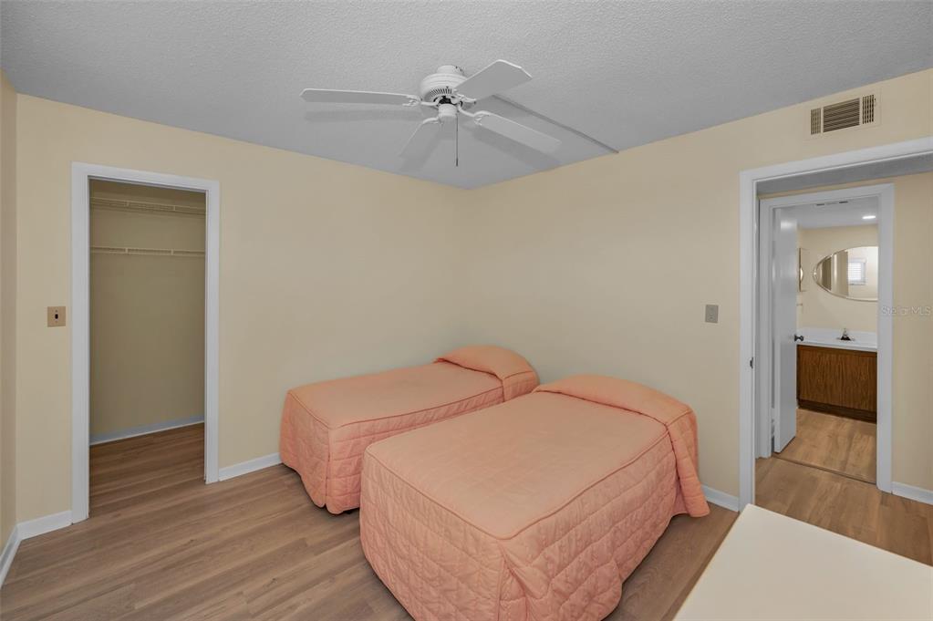 Clearwater Beach, Florida, 33767, United States, 2 Bedrooms Bedrooms, ,2 BathroomsBathrooms,Residential,For Sale,1744502