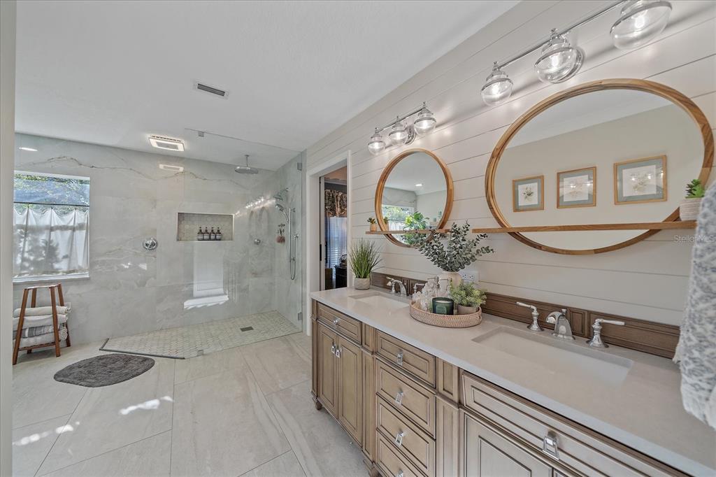 Bradenton, Florida, 34212, United States, 4 Bedrooms Bedrooms, ,3 BathroomsBathrooms,Residential,For Sale,1987592