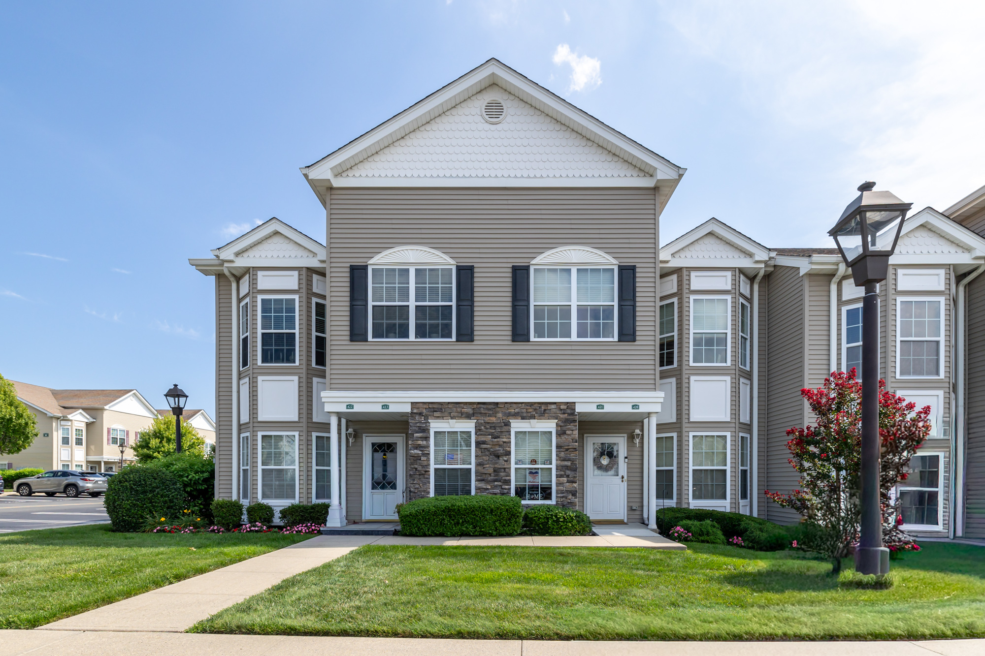 Autumn Dr, East Meadow, NY 11554