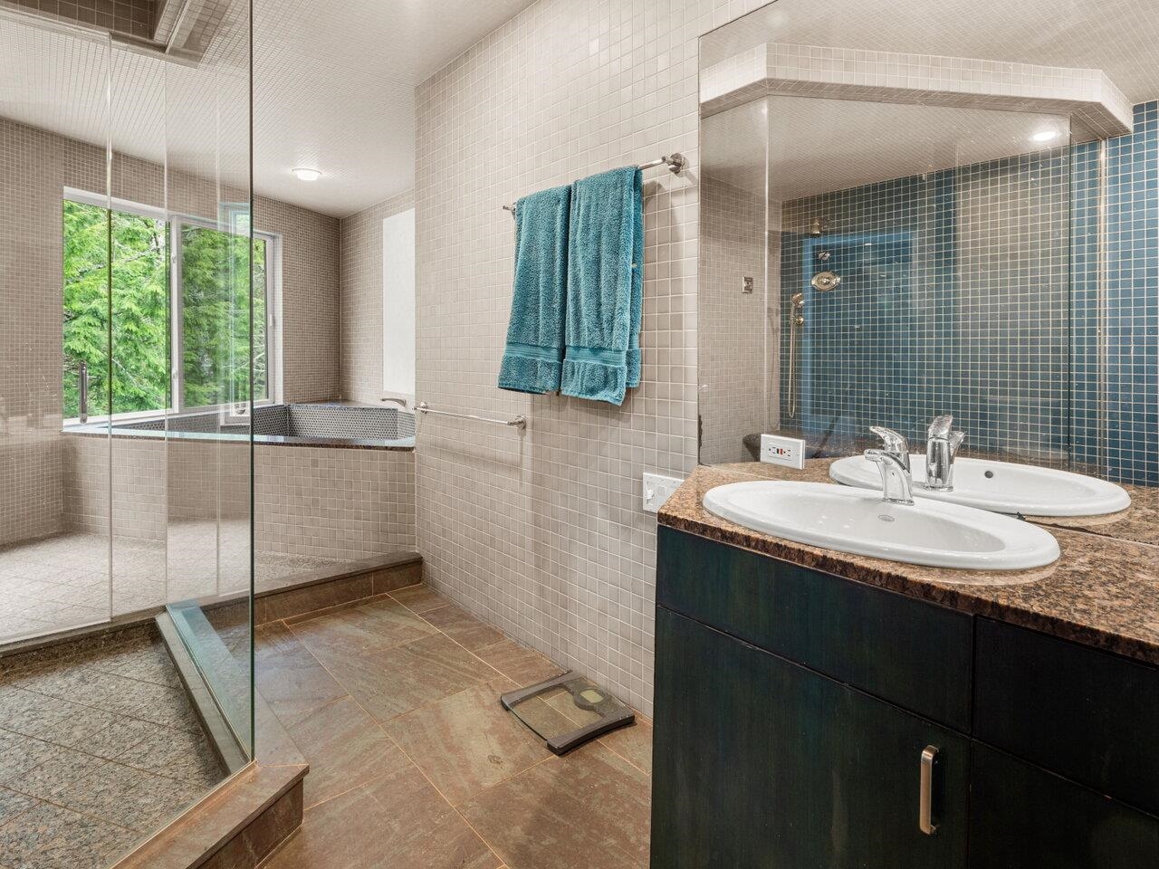 Hubbardton, Vermont, 05735, United States, 5 Bedrooms Bedrooms, ,4 BathroomsBathrooms,Residential,For Sale,1883394