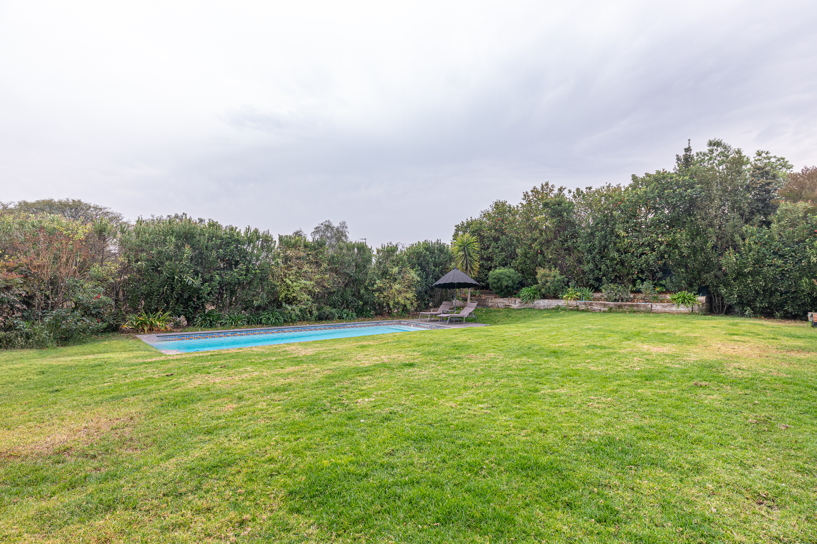  Contemporary 4-Bedroom Home in Piedra Roja - 物件實景