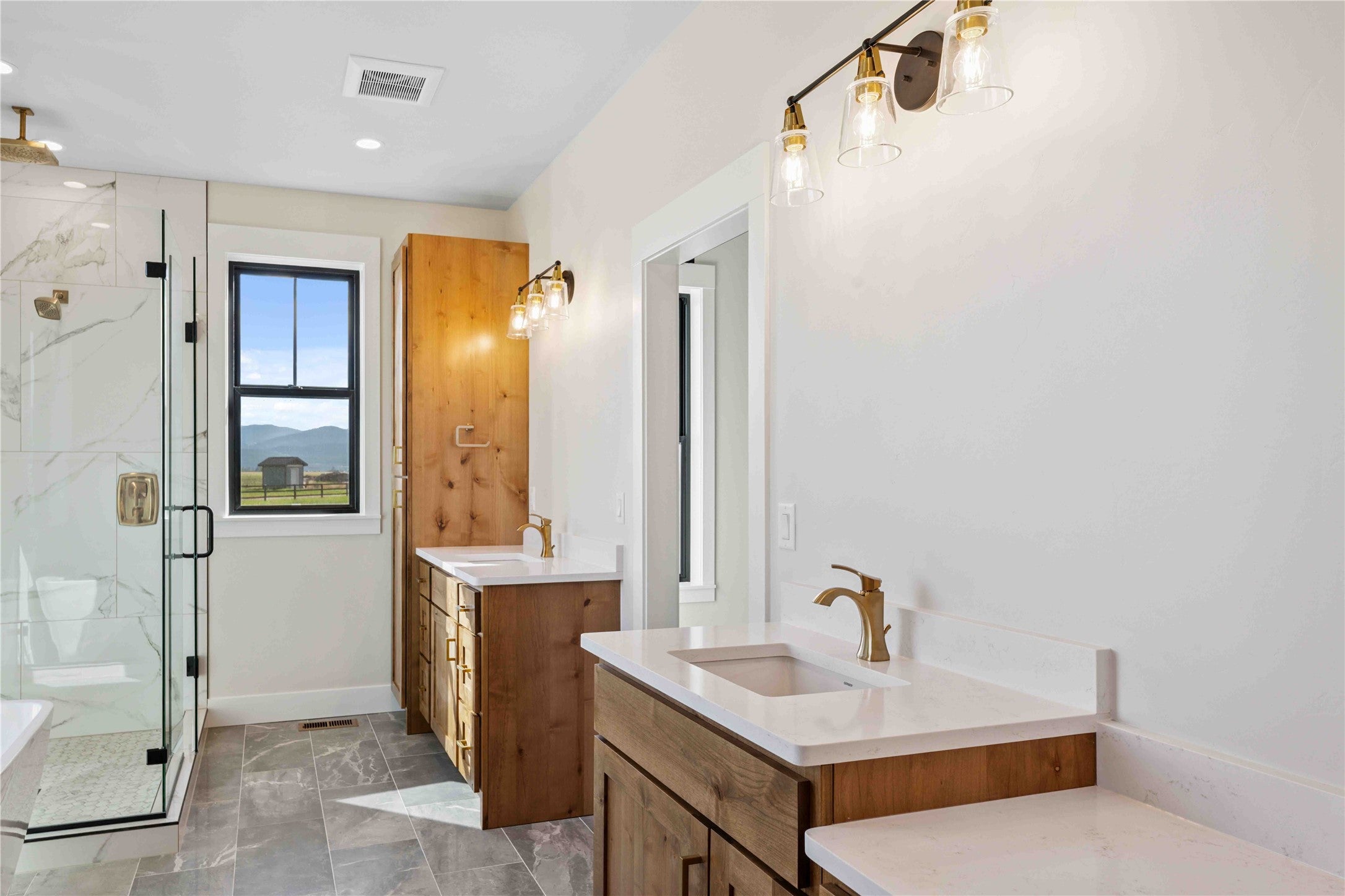 Kalispell, Montana, 59901, United States, 4 Bedrooms Bedrooms, ,4 BathroomsBathrooms,Residential,For Sale,1907313