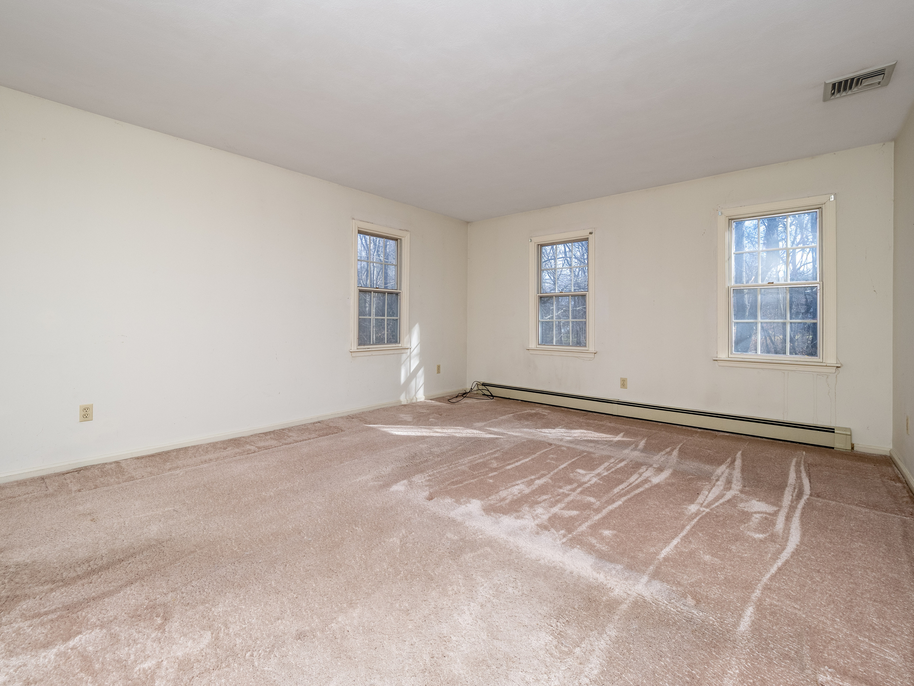 Redding, Connecticut, 06896, United States, 5 Bedrooms Bedrooms, ,5 BathroomsBathrooms,Residential,For Sale,1997100