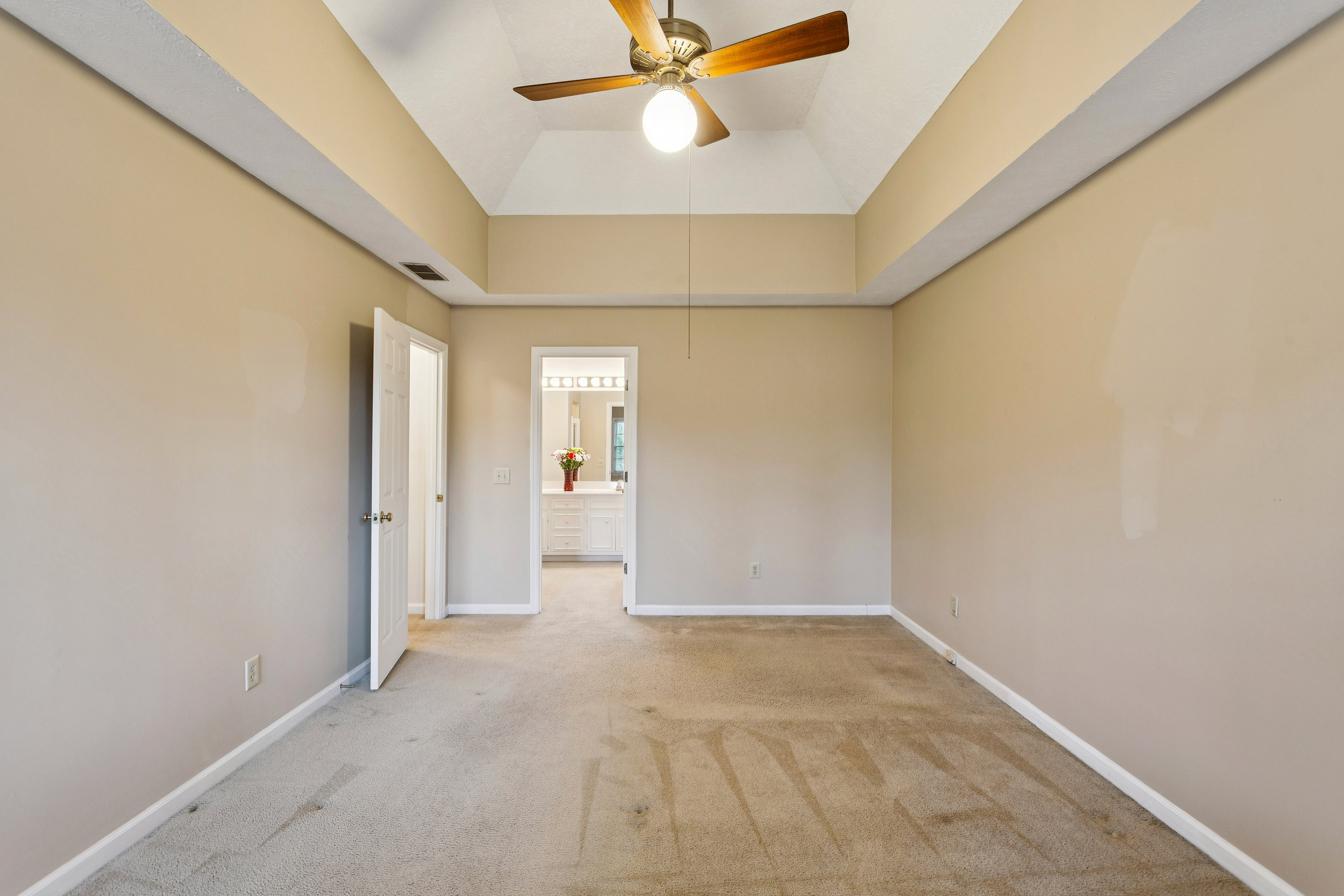  Beautiful Home on Corner Lot in Coveted Princeton Mill Subdivision - 物件實景