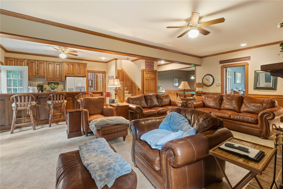 Harrison, Arkansas, 72601, United States, 7 Bedrooms Bedrooms, ,5 BathroomsBathrooms,Residential,For Sale,1850166
