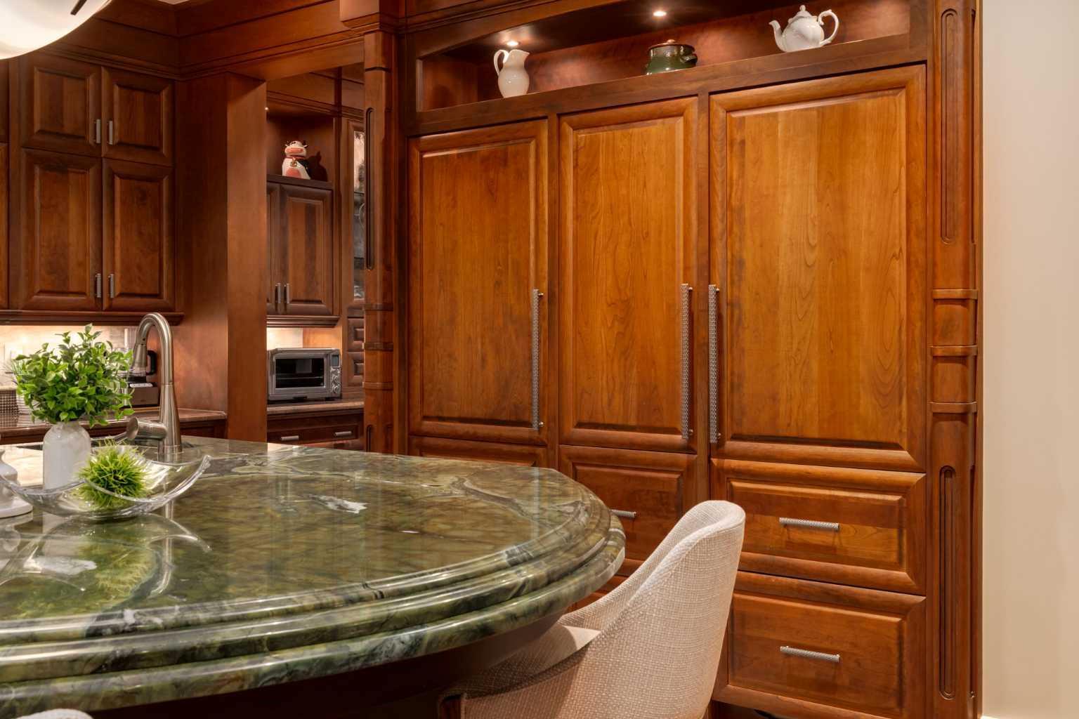 CALGARY, Alberta, T3H 5M3, CA, 5 Bedrooms Bedrooms, ,8 BathroomsBathrooms,Residential,For Sale,1988297