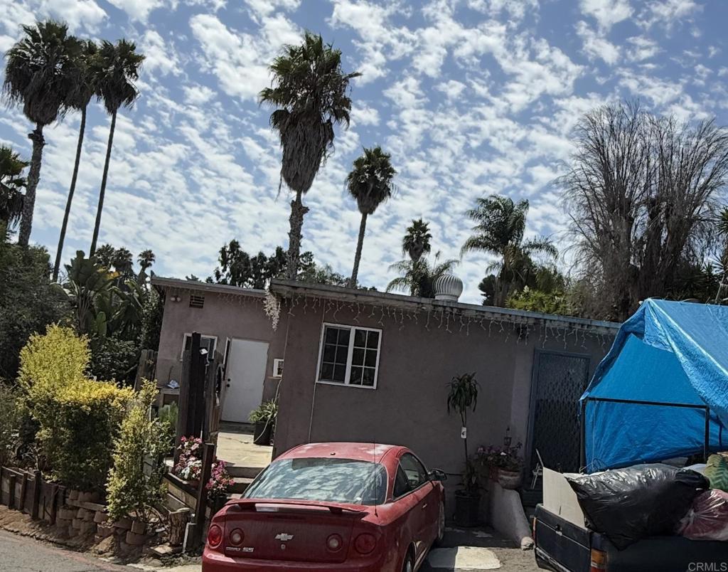 Vista, California, 92083, United States, 5 Bedrooms Bedrooms, ,2 BathroomsBathrooms,Residential,For Sale,1993594