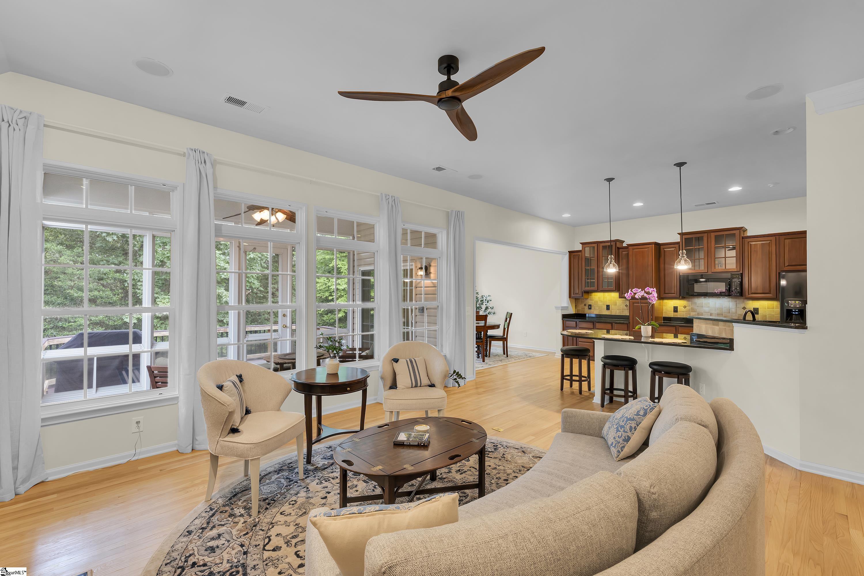 Simpsonville, South Carolina, 29681, United States, 4 Bedrooms Bedrooms, ,3 BathroomsBathrooms,Residential,For Sale,1906304