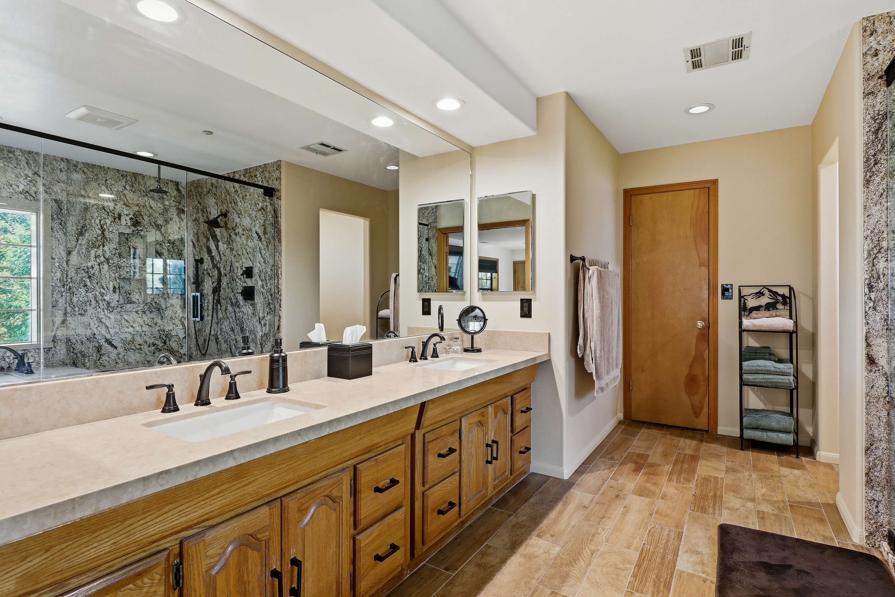  103 Pine Ridge Road, Crestline, CA 92325 - 物件實景