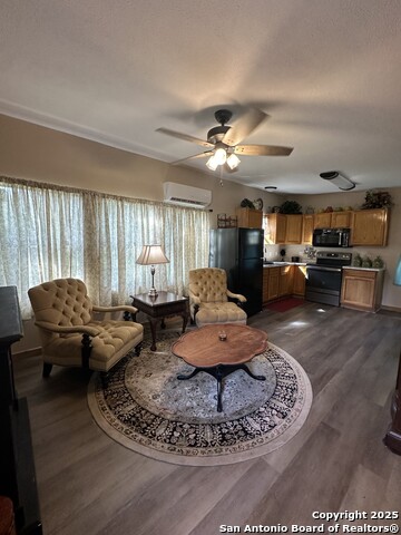 Bandera, Texas, 78003, United States, ,Residential,For Sale,1932665
