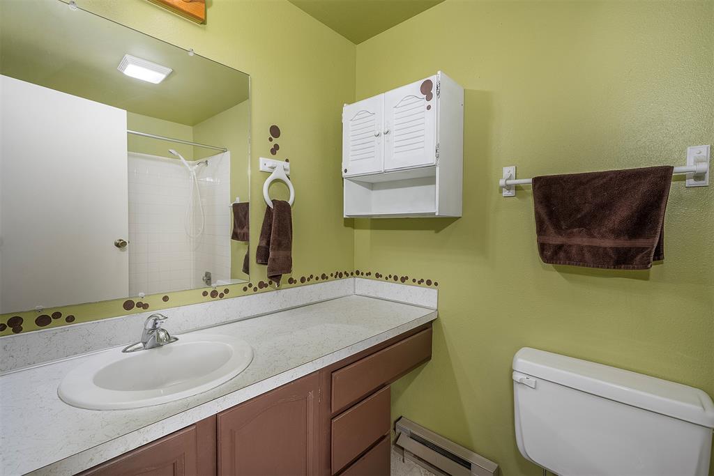 Polson, Montana, 59860, United States, 3 Bedrooms Bedrooms, ,1 BathroomBathrooms,Residential,For Sale,1982519