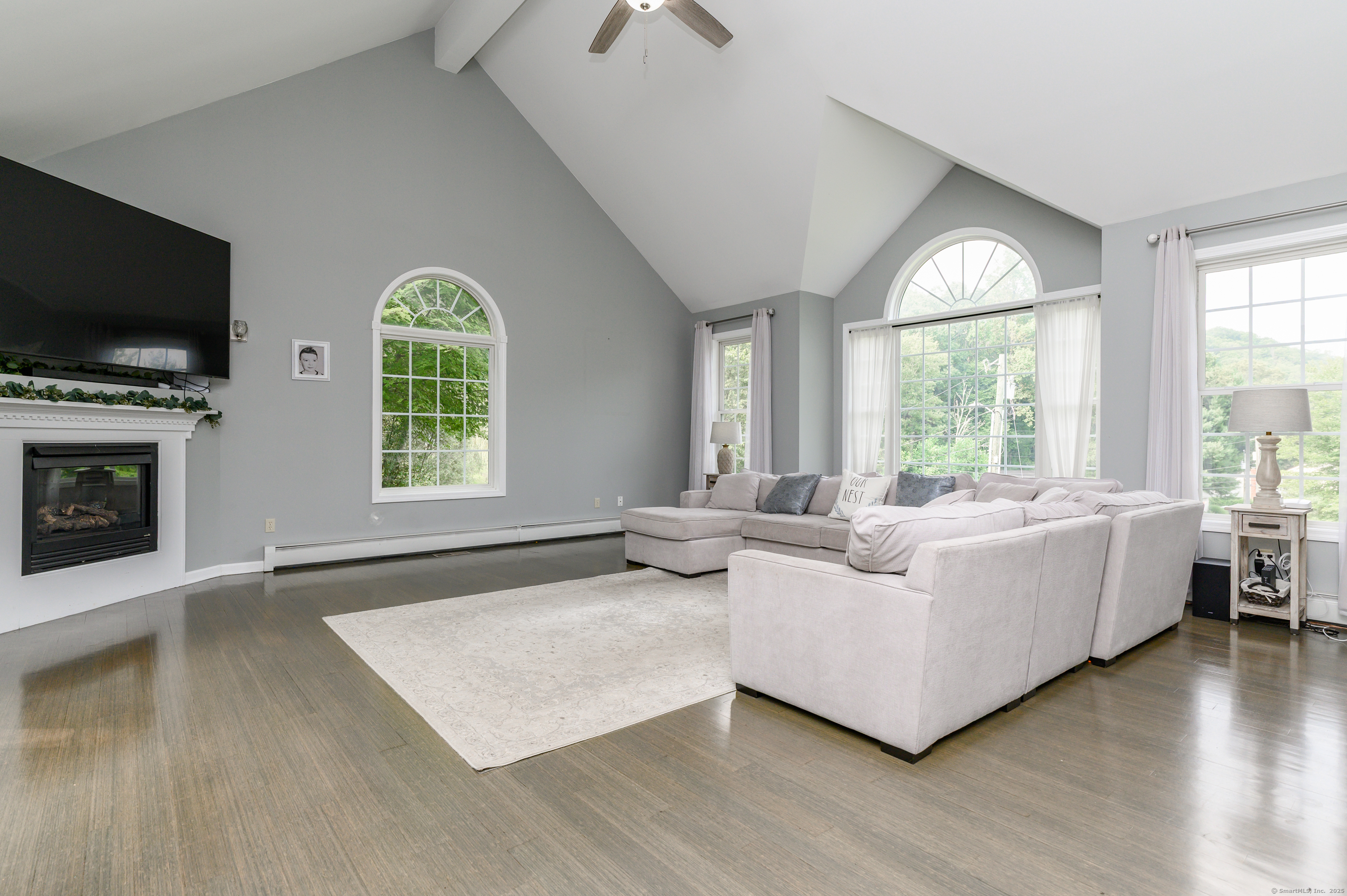 Seymour, Connecticut, 06483, United States, 4 Bedrooms Bedrooms, ,3 BathroomsBathrooms,Residential,For Sale,1913328