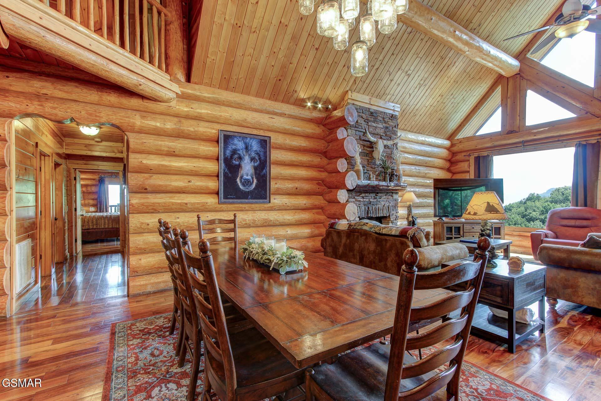 Sevierville, Tennessee, 37876, United States, 3 Bedrooms Bedrooms, ,5 BathroomsBathrooms,Residential,For Sale,1976203