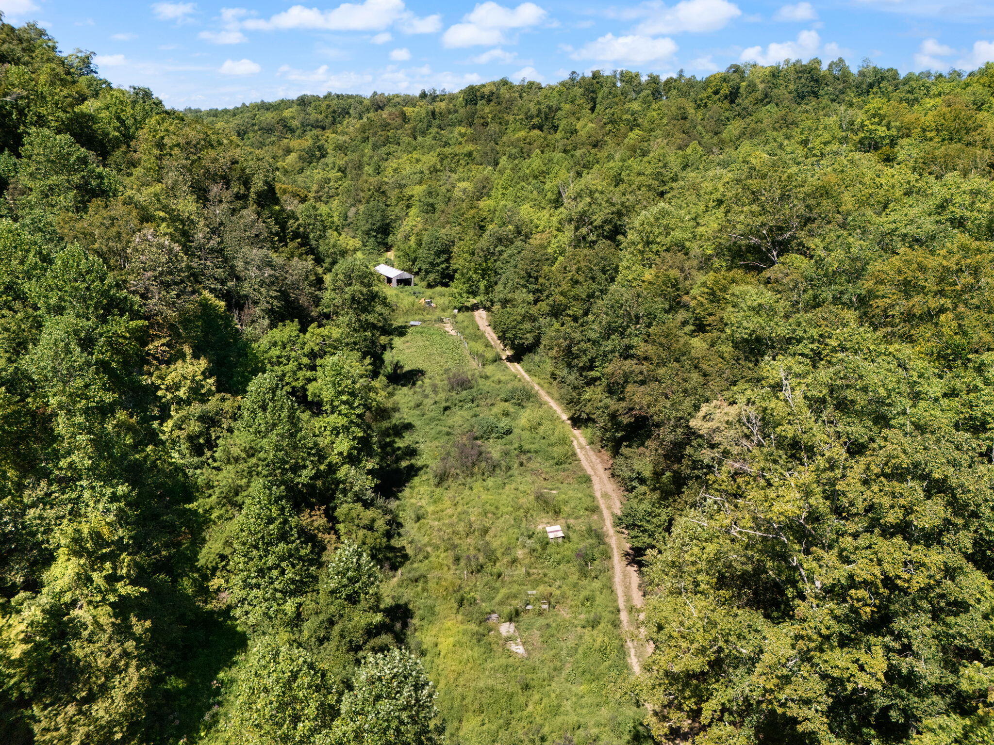 Sextons Creek, Kentucky, 40983, United States, 3 Bedrooms Bedrooms, ,2 BathroomsBathrooms,Residential,For Sale,1938834