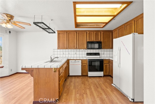 Lake Hughes, California, 93532, United States, 3 Bedrooms Bedrooms, ,2 BathroomsBathrooms,Residential,For Sale,2005149