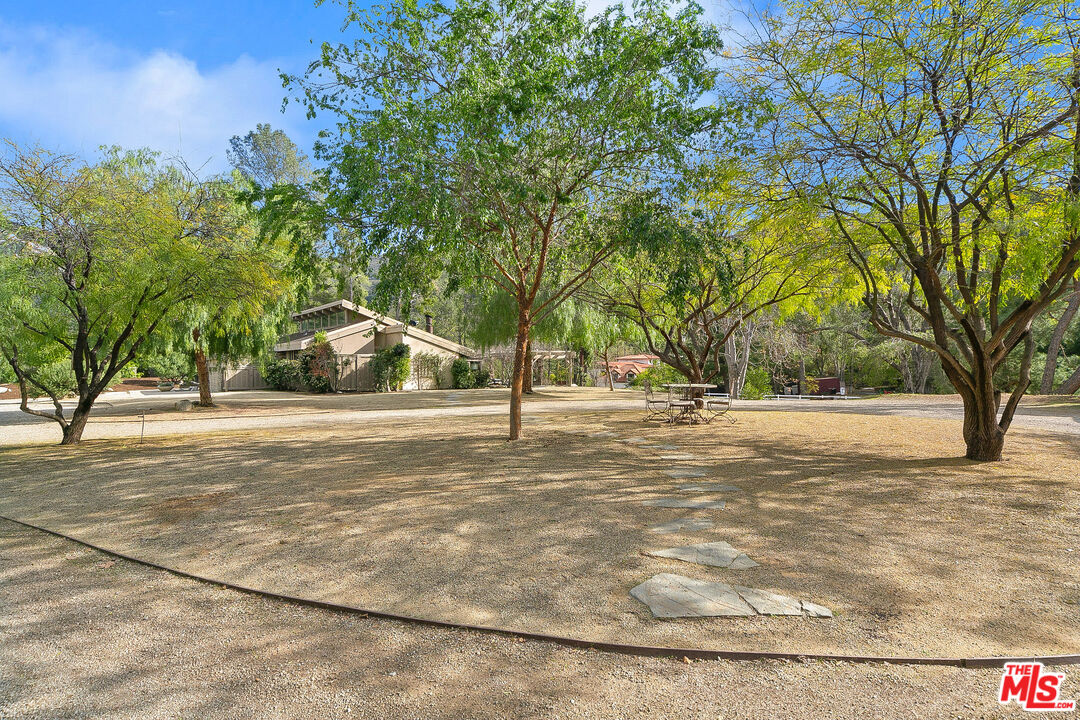 Calabasas, California, 91302, United States, 3 Bedrooms Bedrooms, ,2 BathroomsBathrooms,Residential,For Sale,1723181
