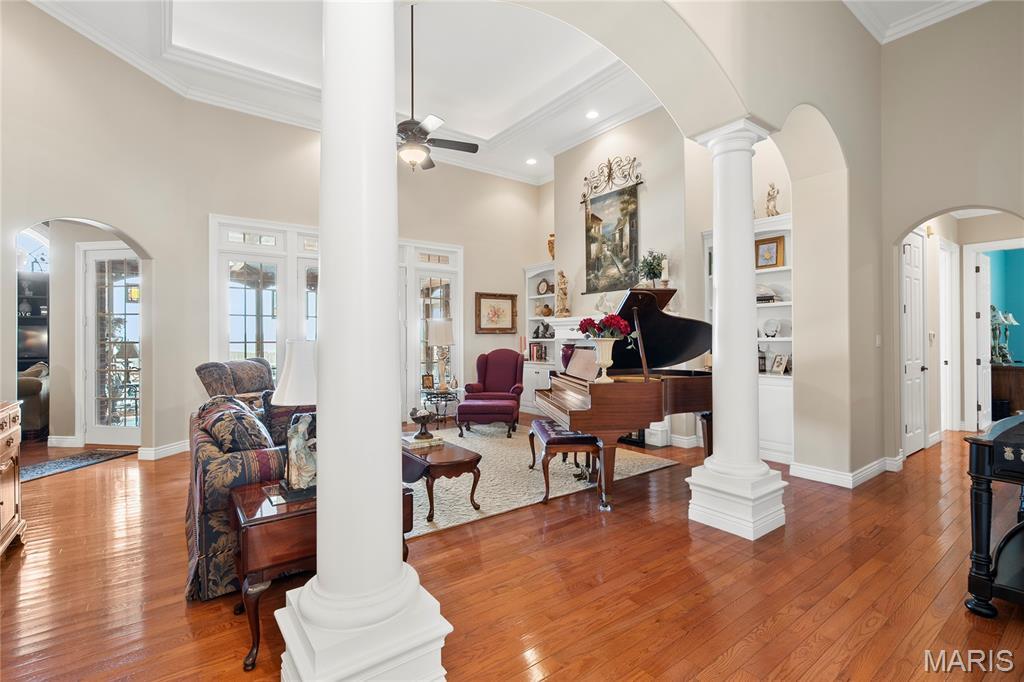 Charleston, Missouri, 63834, United States, 4 Bedrooms Bedrooms, ,6 BathroomsBathrooms,Residential,For Sale,1974839