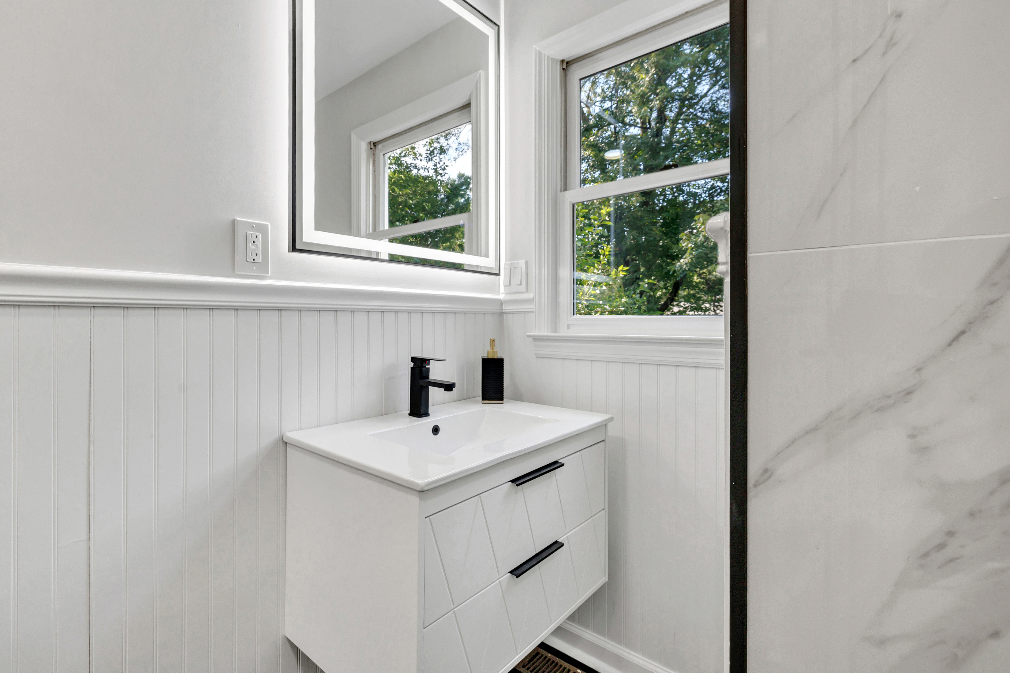 bridgeport, Connecticut, 06606, United States, 4 Bedrooms Bedrooms, ,3 BathroomsBathrooms,Residential,For Sale,1903043