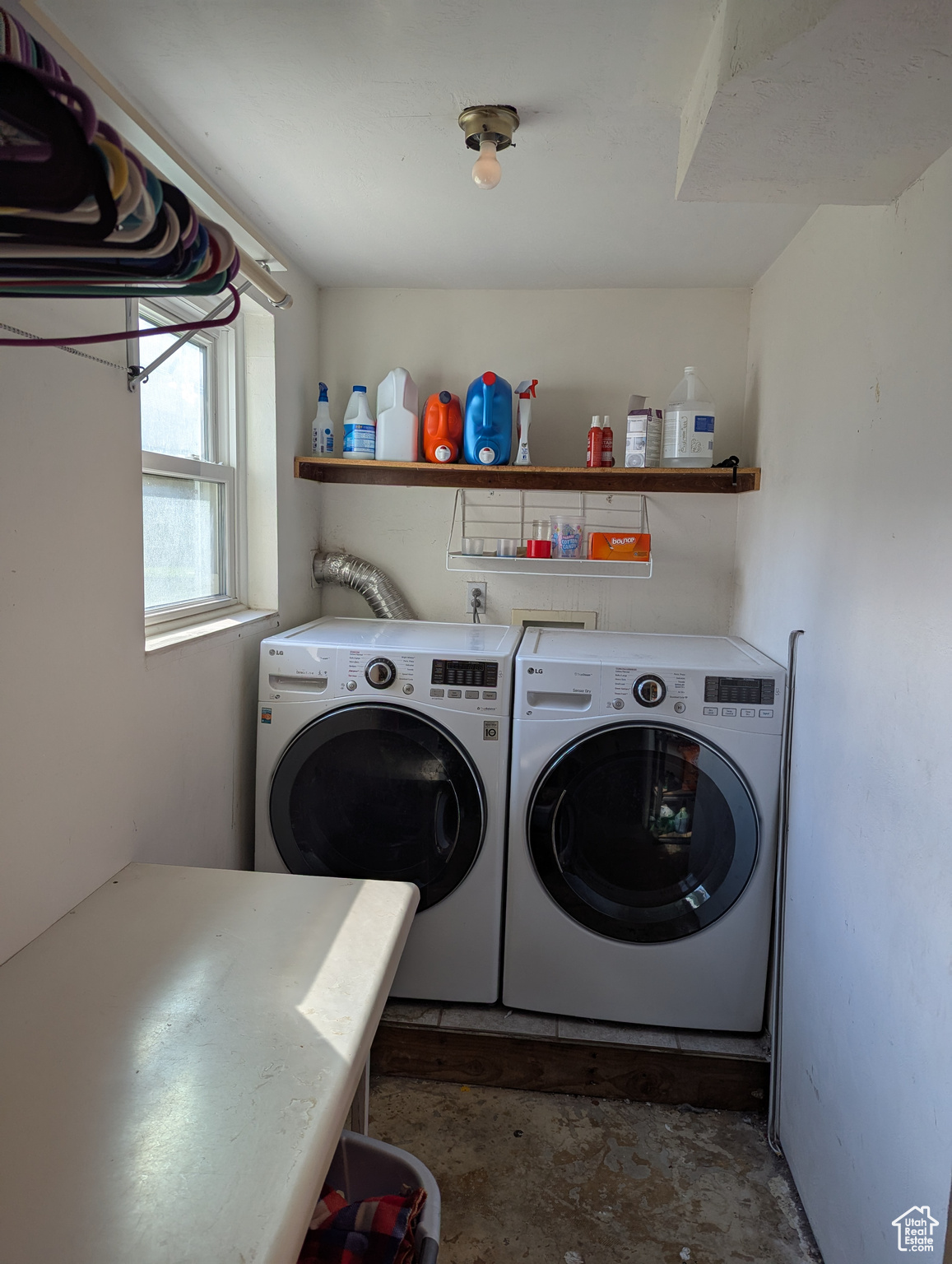 Orem, Utah, 84097, United States, 7 Bedrooms Bedrooms, ,3 BathroomsBathrooms,Residential,For Sale,1983193