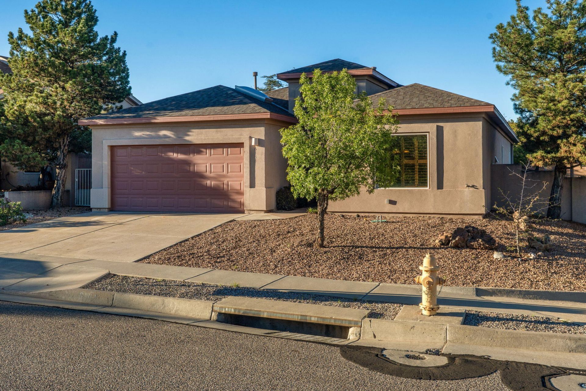 Loro Ave, Albuquerque, NM 87114