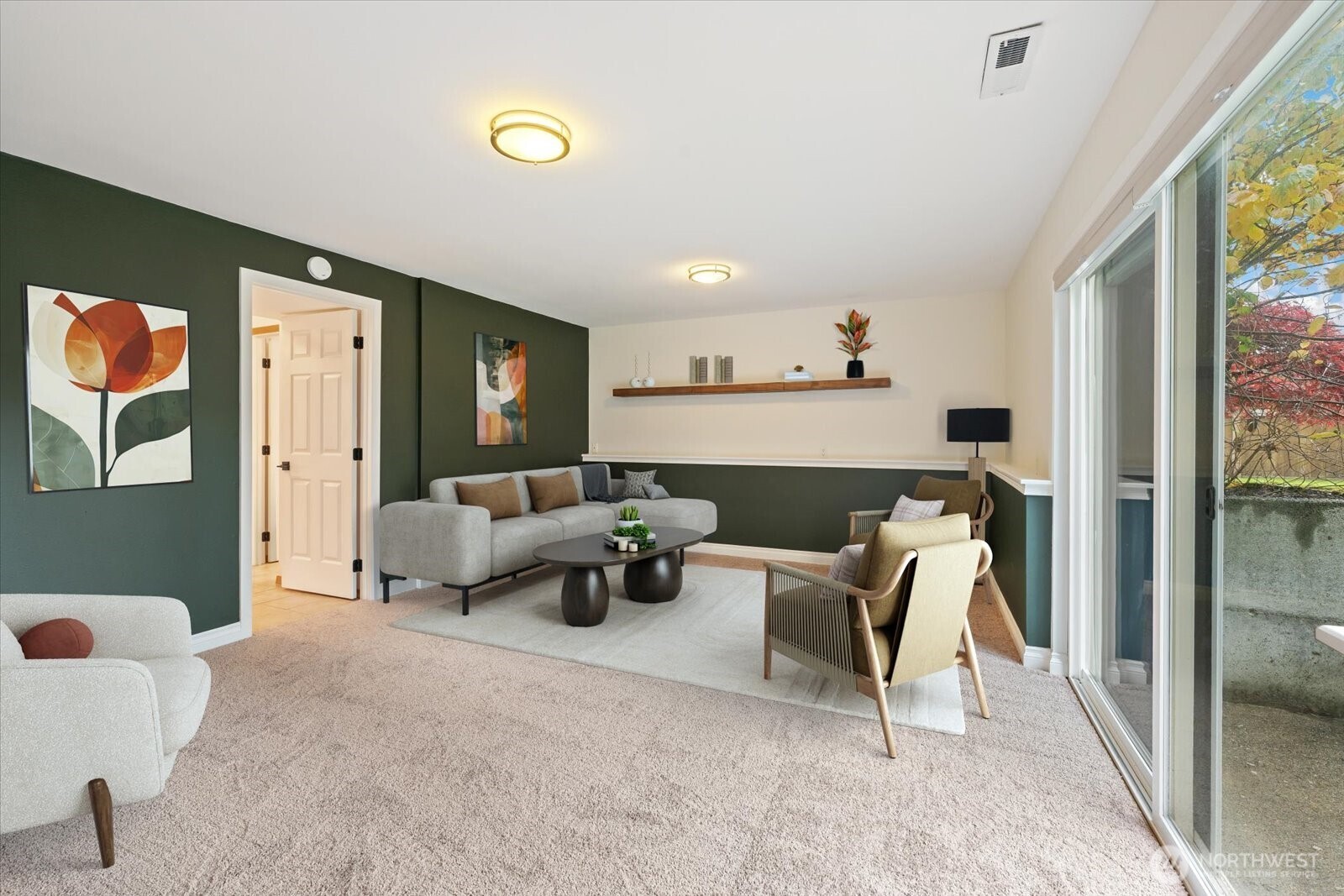 Renton, Washington, 98059, United States, 4 Bedrooms Bedrooms, ,1 BathroomBathrooms,Residential,For Sale,1989503