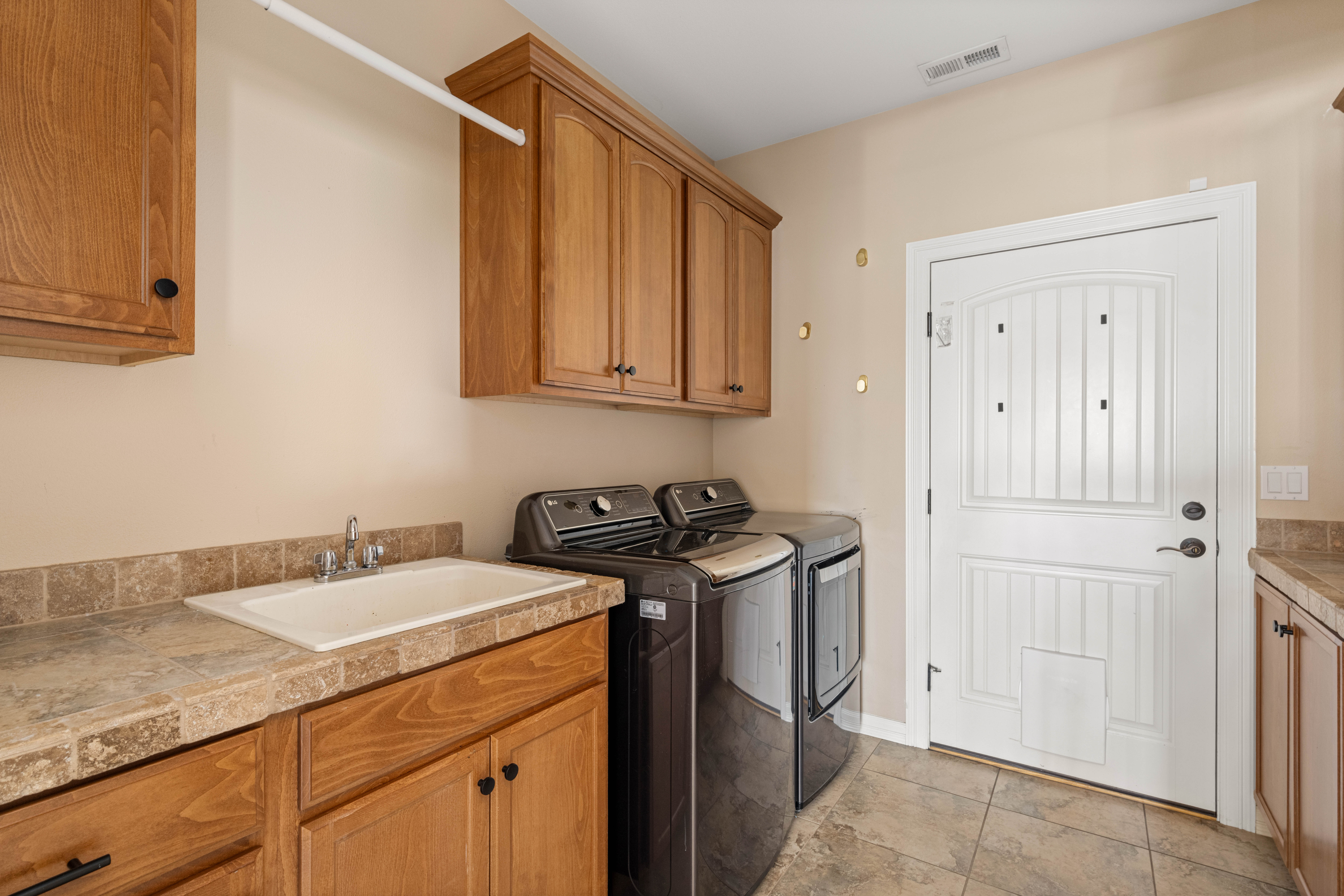  Pool, Course Frontage, Outdoor Kitchen &More - 物件實景