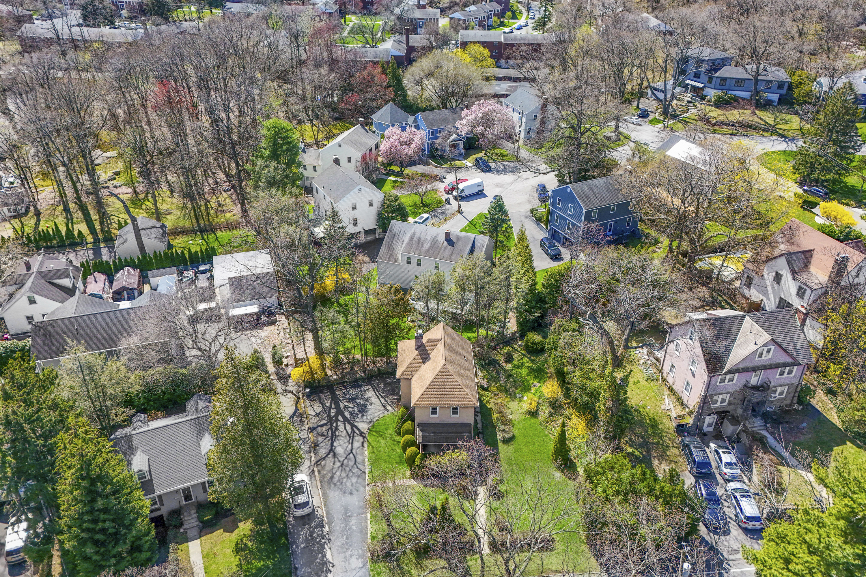  Charming Larchmont Colonial - 物件實景