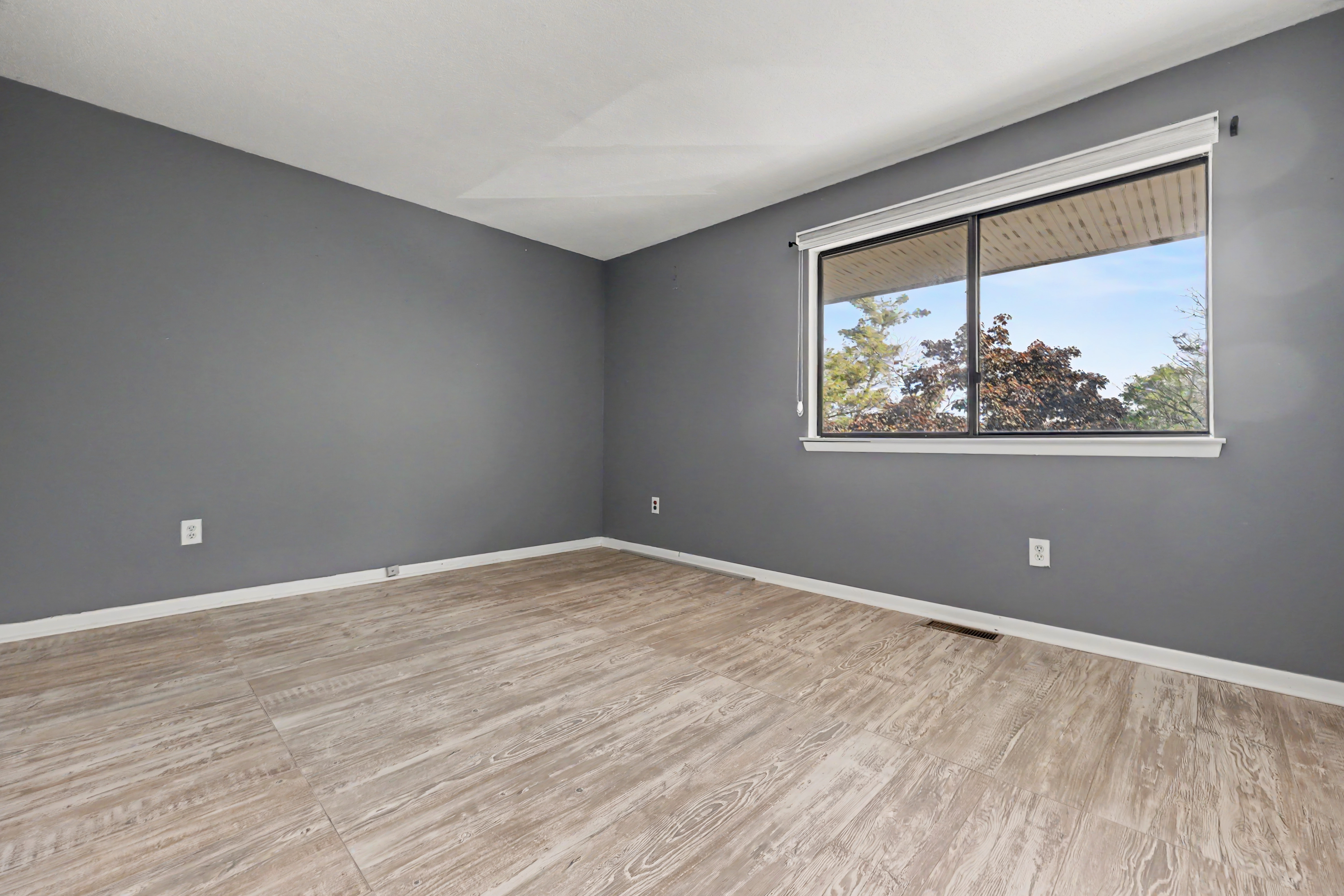  Spacious Two Bedroom Townhouse in Norwalk - 物件實景