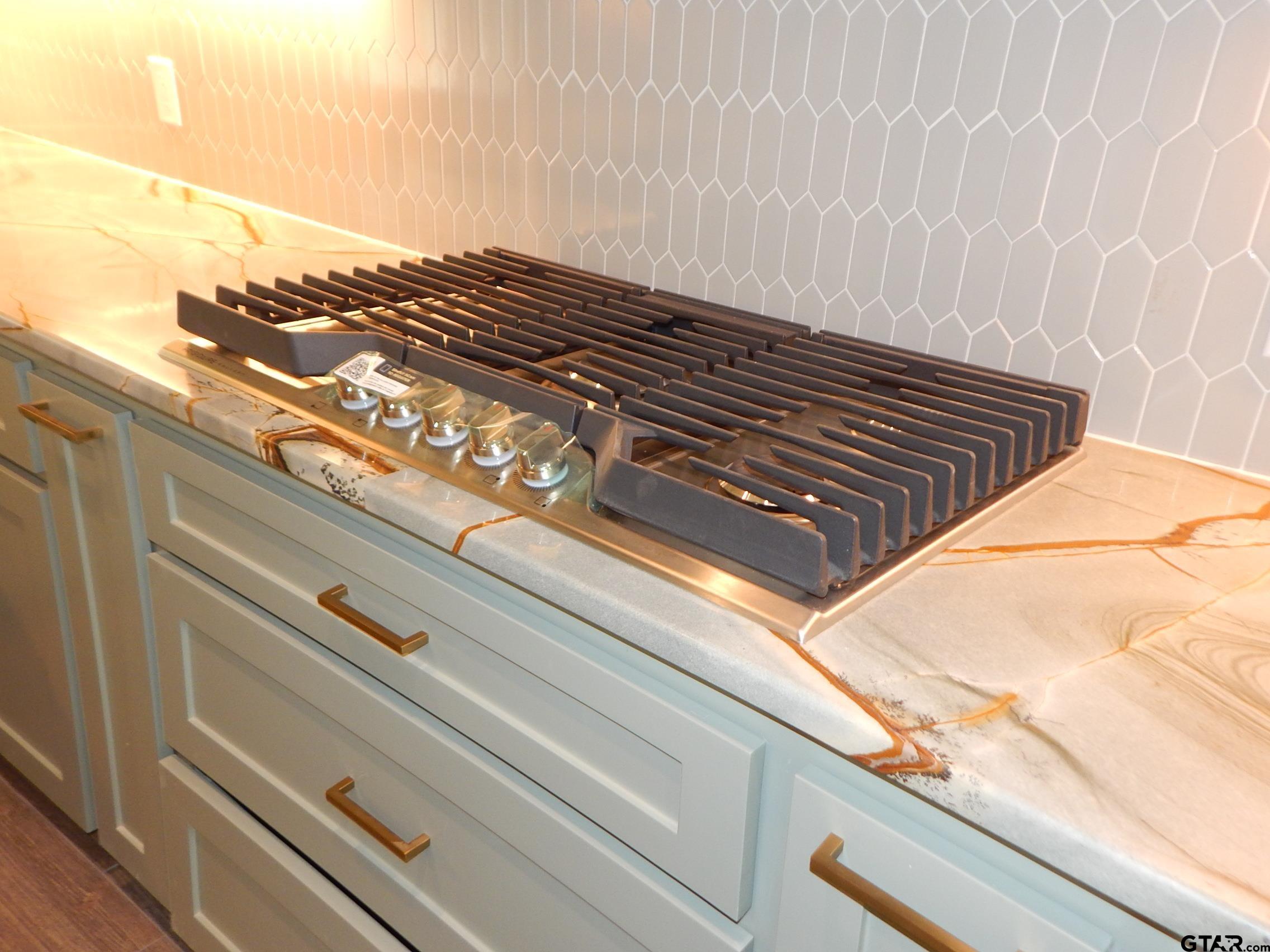 Gilmer, Texas, 75645, United States, 5 Bedrooms Bedrooms, ,3 BathroomsBathrooms,Residential,For Sale,1759847