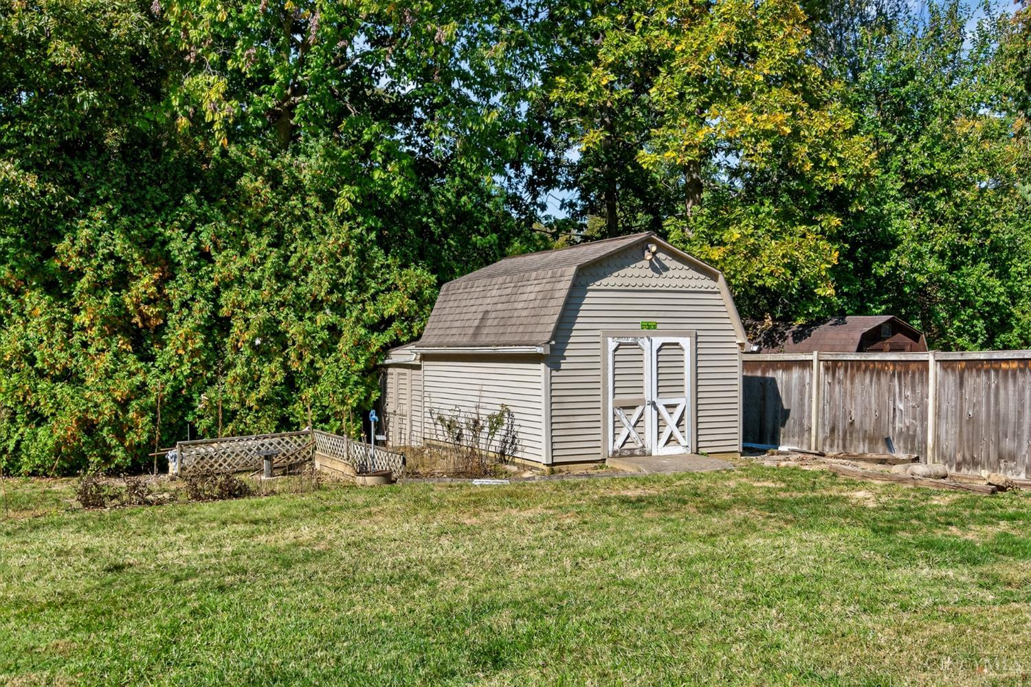 Madeira, Ohio, 45243, United States, 3 Bedrooms Bedrooms, ,2 BathroomsBathrooms,Residential,For Sale,1971231