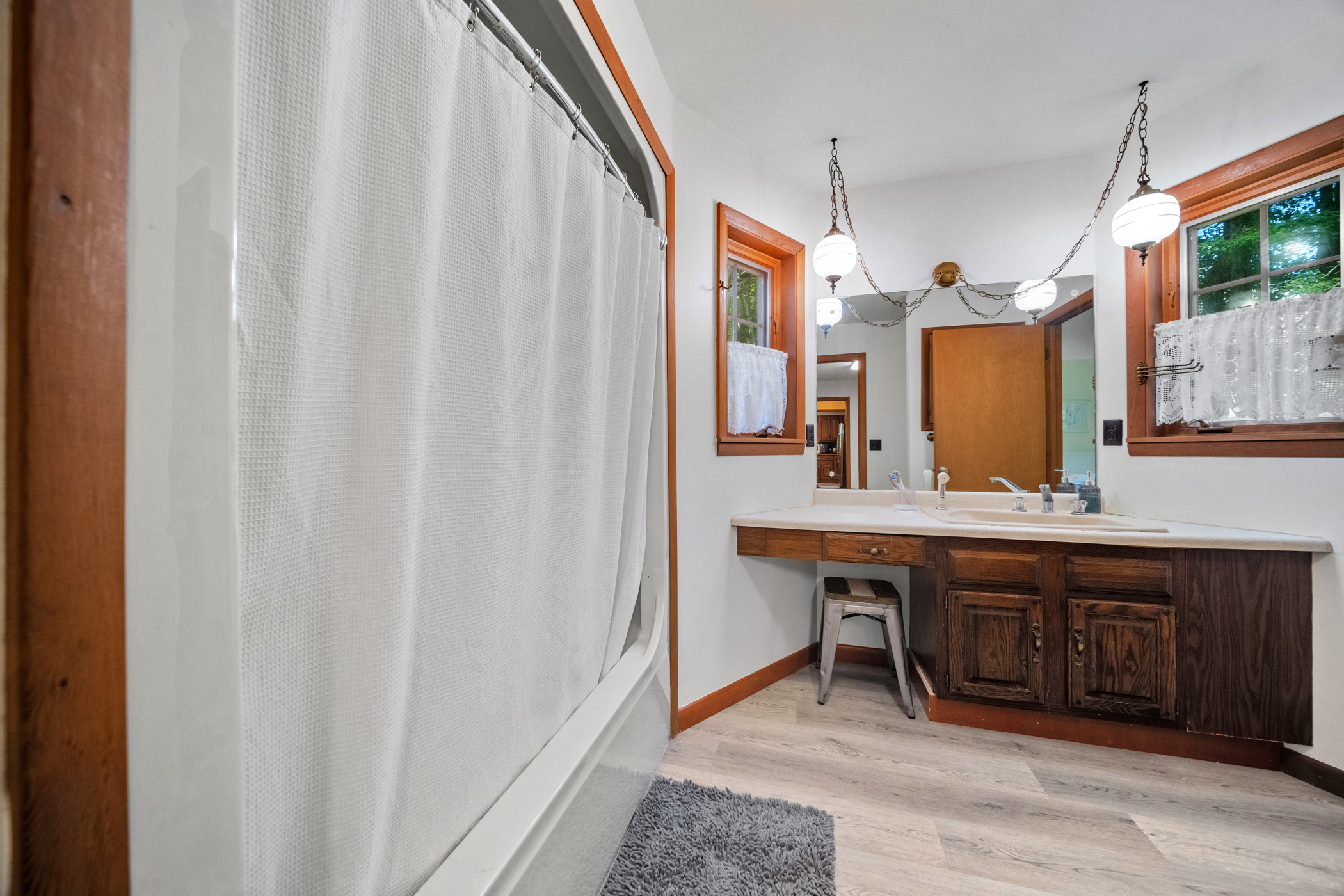 Gatlinburg, Tennessee, 37738, United States, 4 Bedrooms Bedrooms, ,3 BathroomsBathrooms,Residential,For Sale,1974957