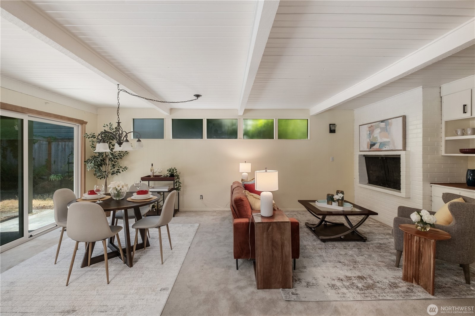 Kirkland, Washington, 98033, United States, 3 Bedrooms Bedrooms, ,2 BathroomsBathrooms,Residential,For Sale,1904417