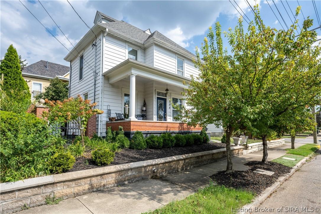 9th St, New Albany, IN 47150