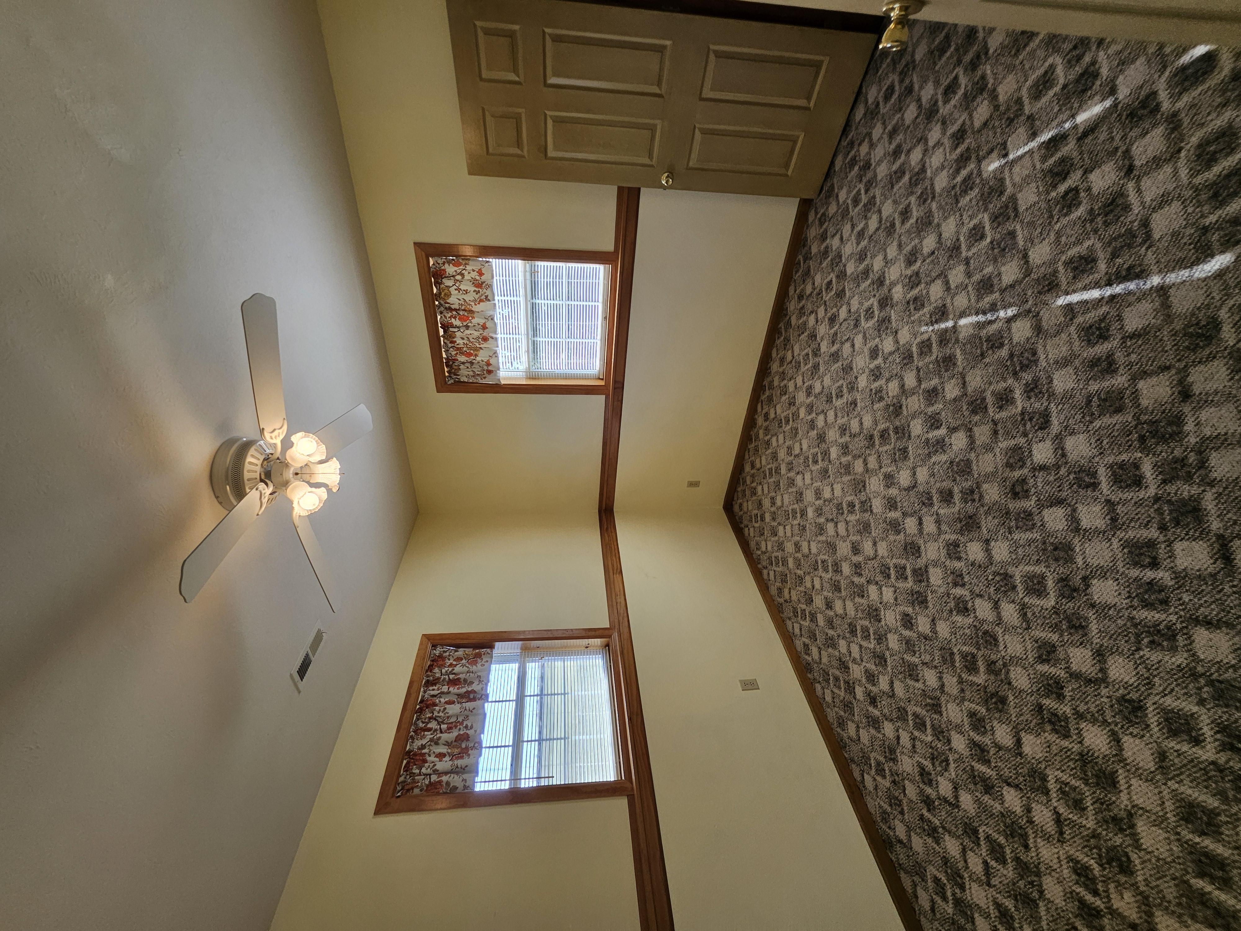 Aurora, Missouri, 65605, United States, 4 Bedrooms Bedrooms, ,2 BathroomsBathrooms,Residential,For Sale,1984470