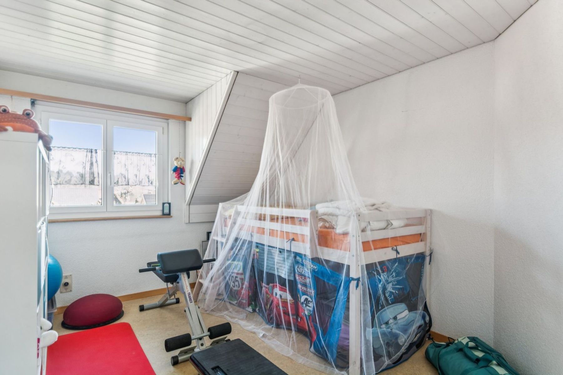  Prestigious 5.5-room duplex ?Pieds dans l