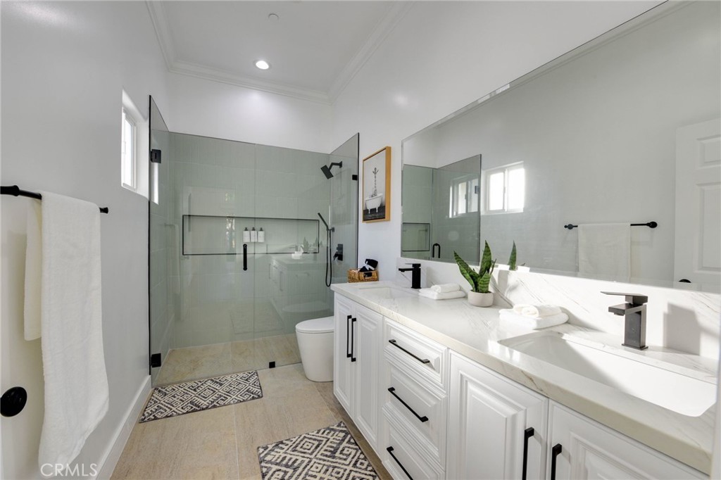 Woodland Hills, California, 91364, United States, 4 Bedrooms Bedrooms, ,3 BathroomsBathrooms,Residential,For Sale,1982021