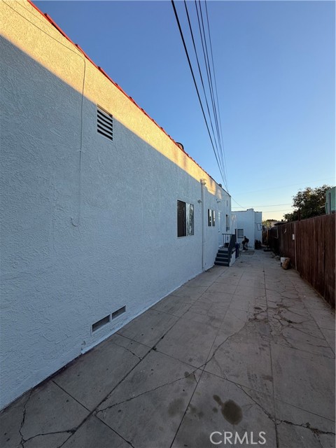 Los Angeles, California, 90033, United States, 8 Bedrooms Bedrooms, ,Residential,For Sale,1976644