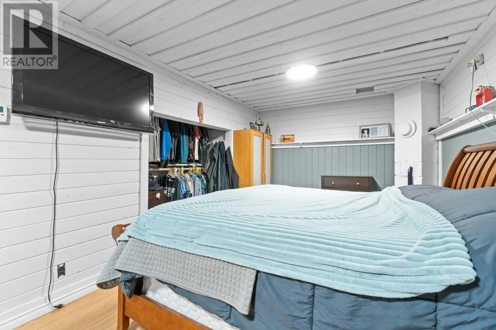 SICAMOUS, British Columbia, V0E 2V0, CA, 4 Bedrooms Bedrooms, ,2 BathroomsBathrooms,Residential,For Sale,1838473