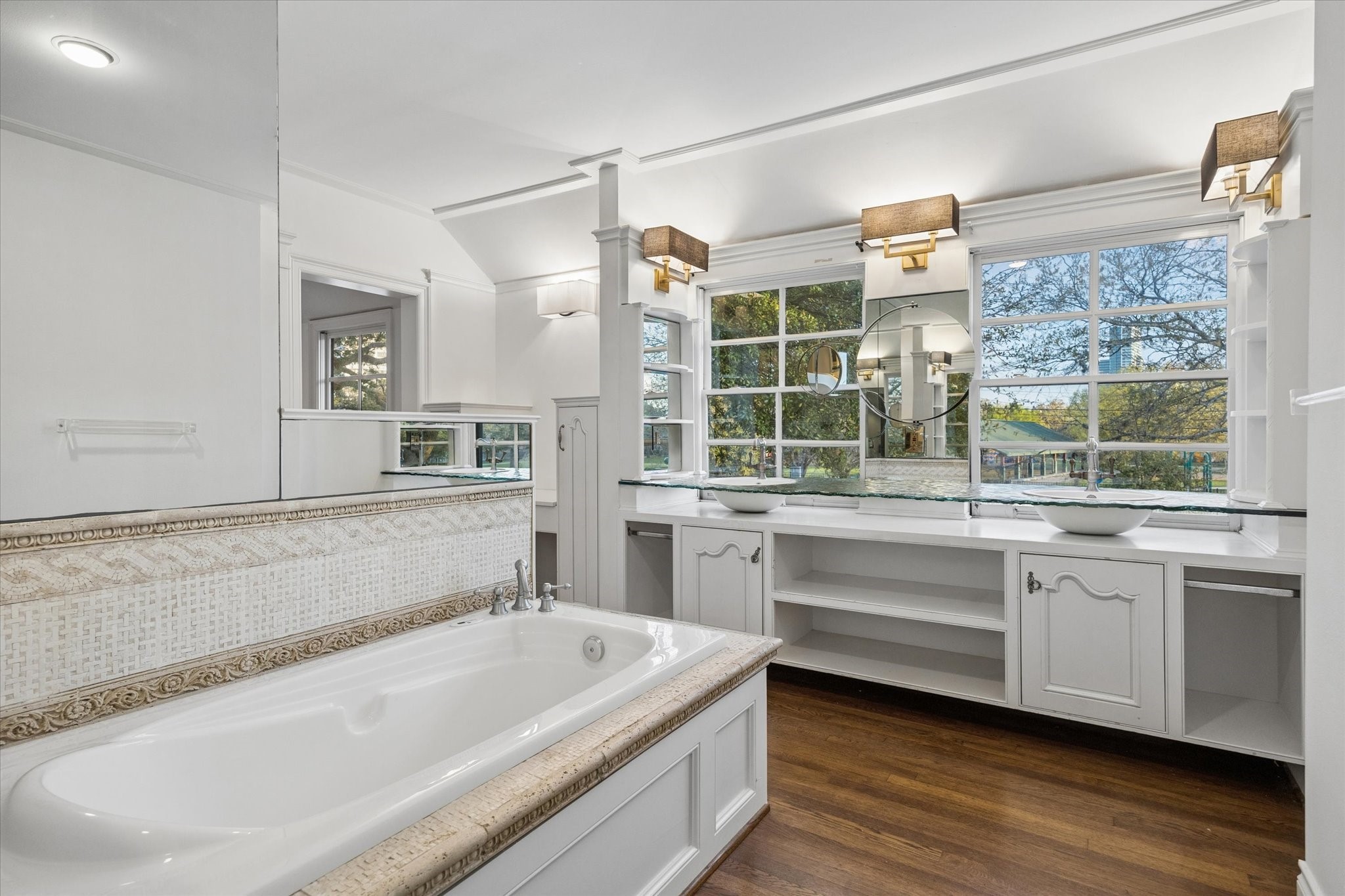  3020 San Felipe Street - 物件實景