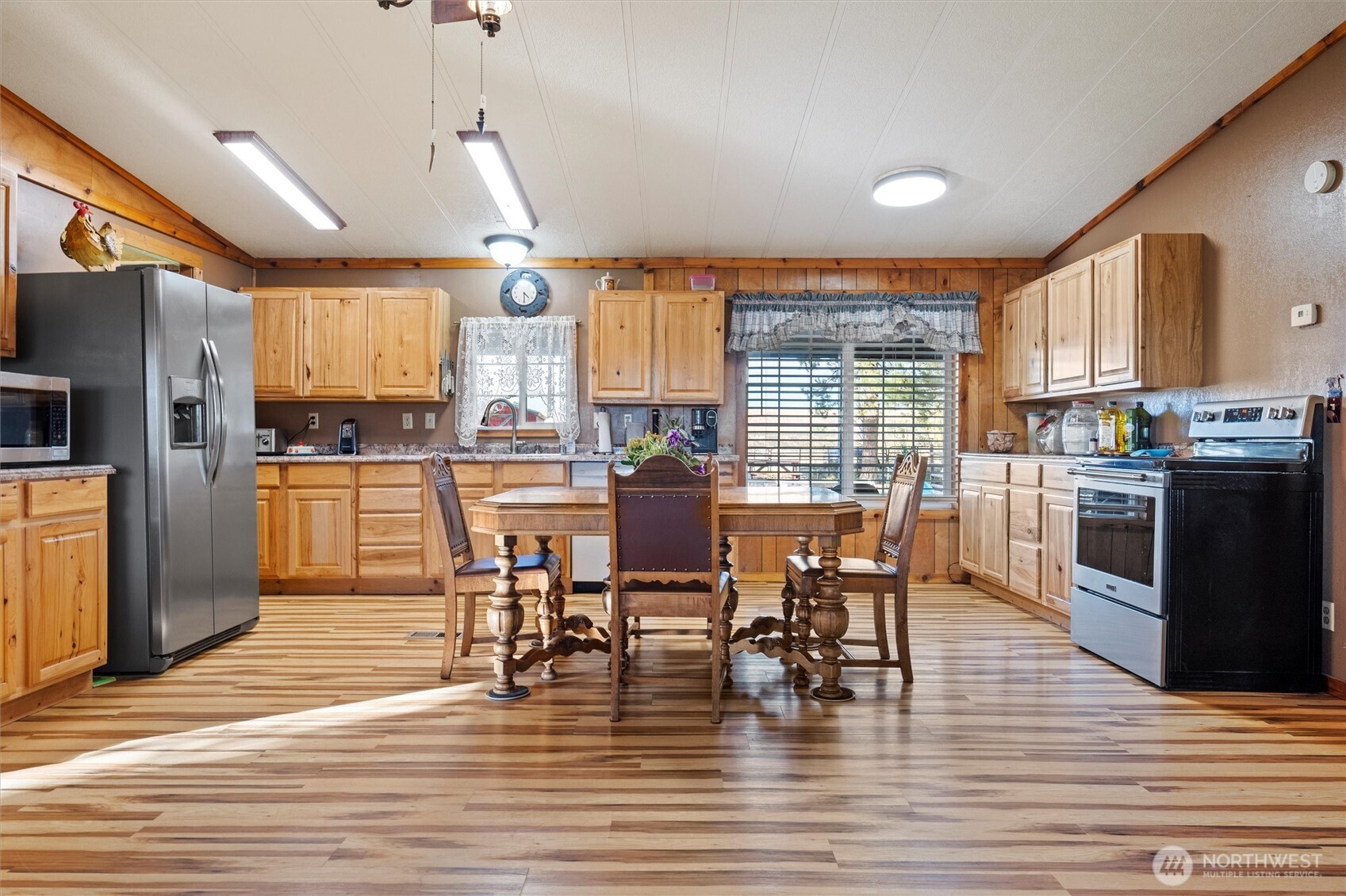 Soap Lake, Washington, 98851, United States, 3 Bedrooms Bedrooms, ,1 BathroomBathrooms,Residential,For Sale,1969387