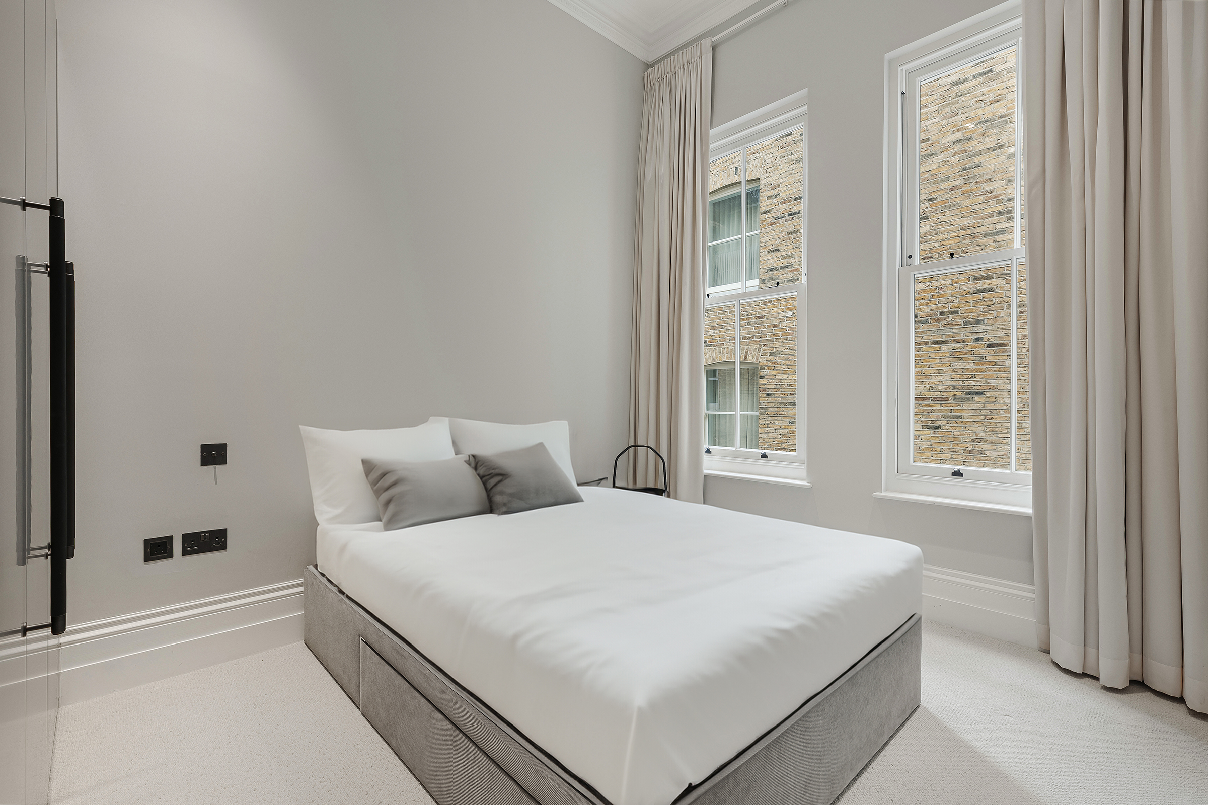  A Grand Lateral Apartment with Direct Lift Access in South Kensington - 物件實景