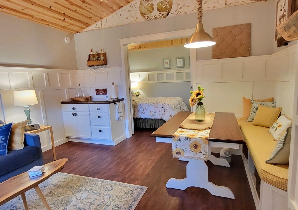 Morganton, Georgia, 30560, United States, 3 Bedrooms Bedrooms, ,4 BathroomsBathrooms,Residential,For Sale,2001017