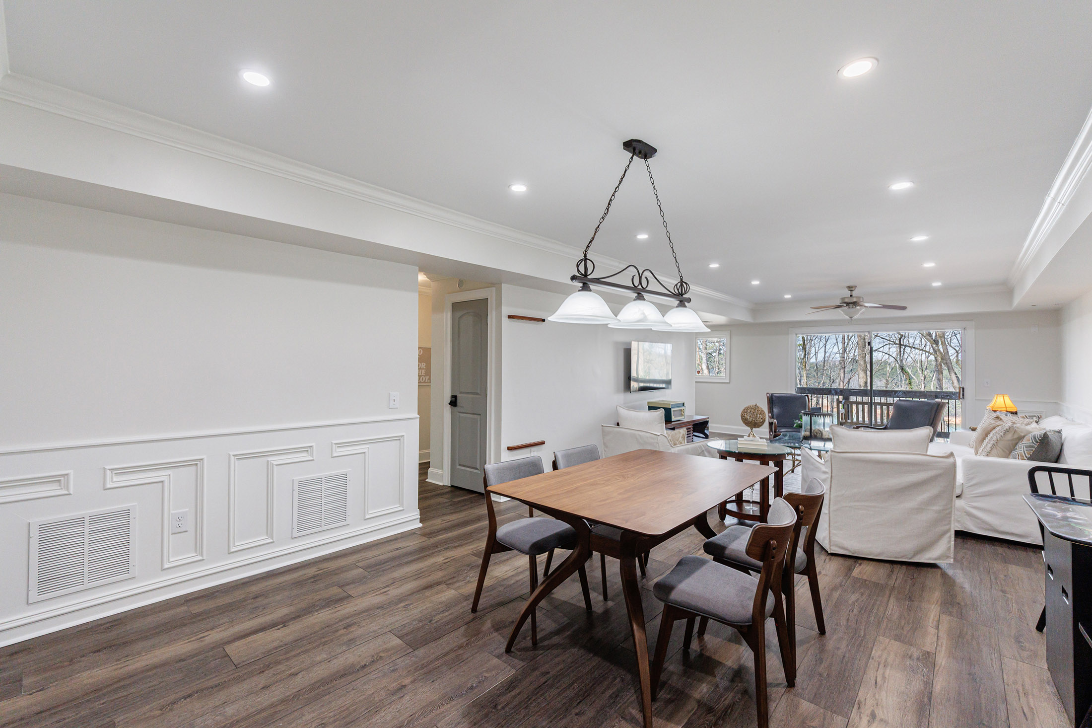  Renovated Turnkey Lakefront Residence - 物件實景