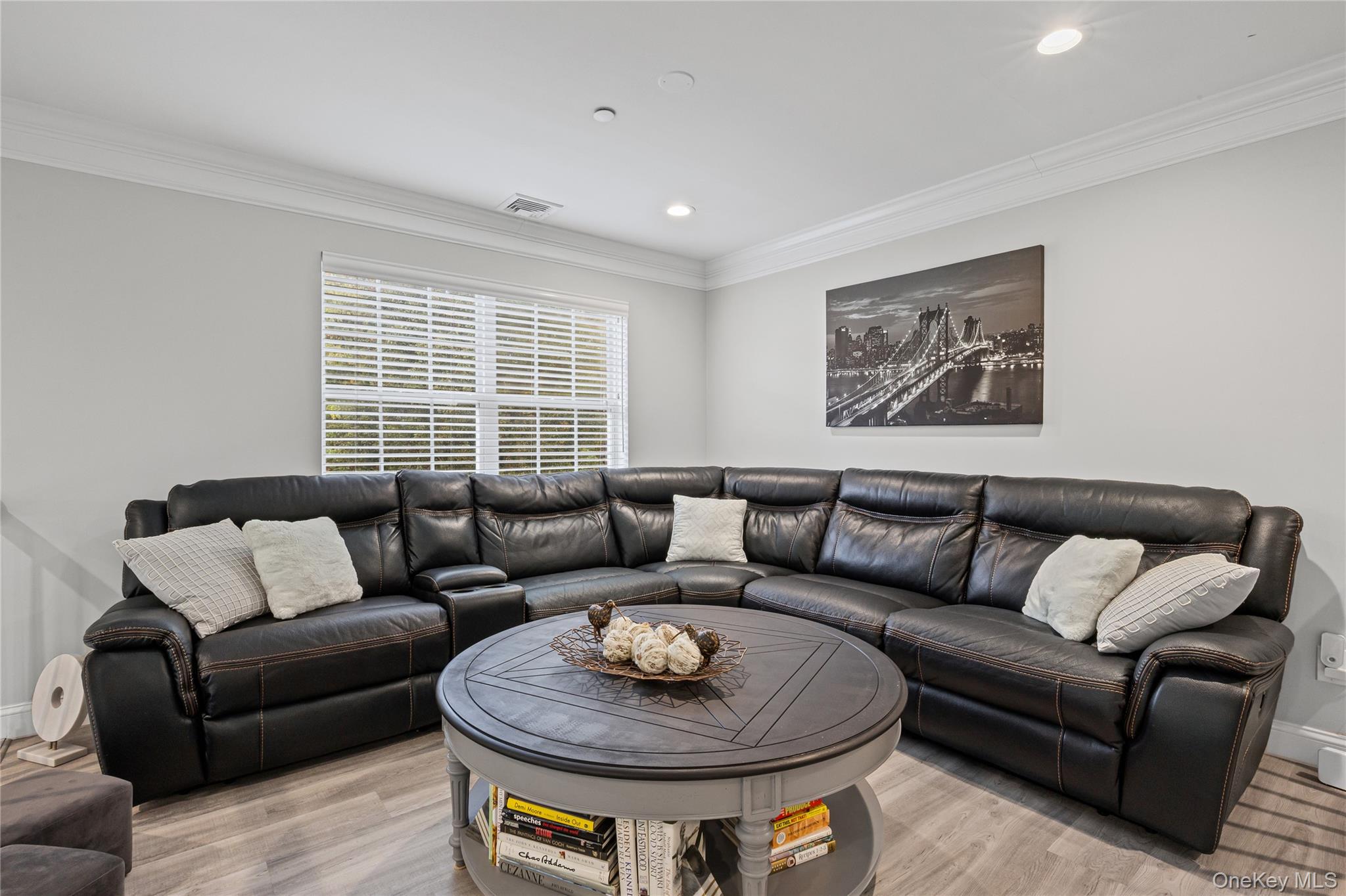 Middle Island, New York, 11953, United States, 2 Bedrooms Bedrooms, ,2 BathroomsBathrooms,Residential,For Sale,1986490