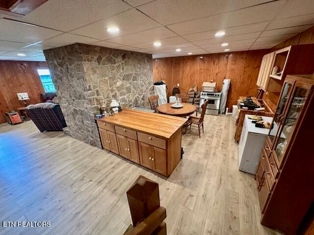 Jonesville, Virginia, 24263, United States, 6 Bedrooms Bedrooms, ,2 BathroomsBathrooms,Residential,For Sale,1979126