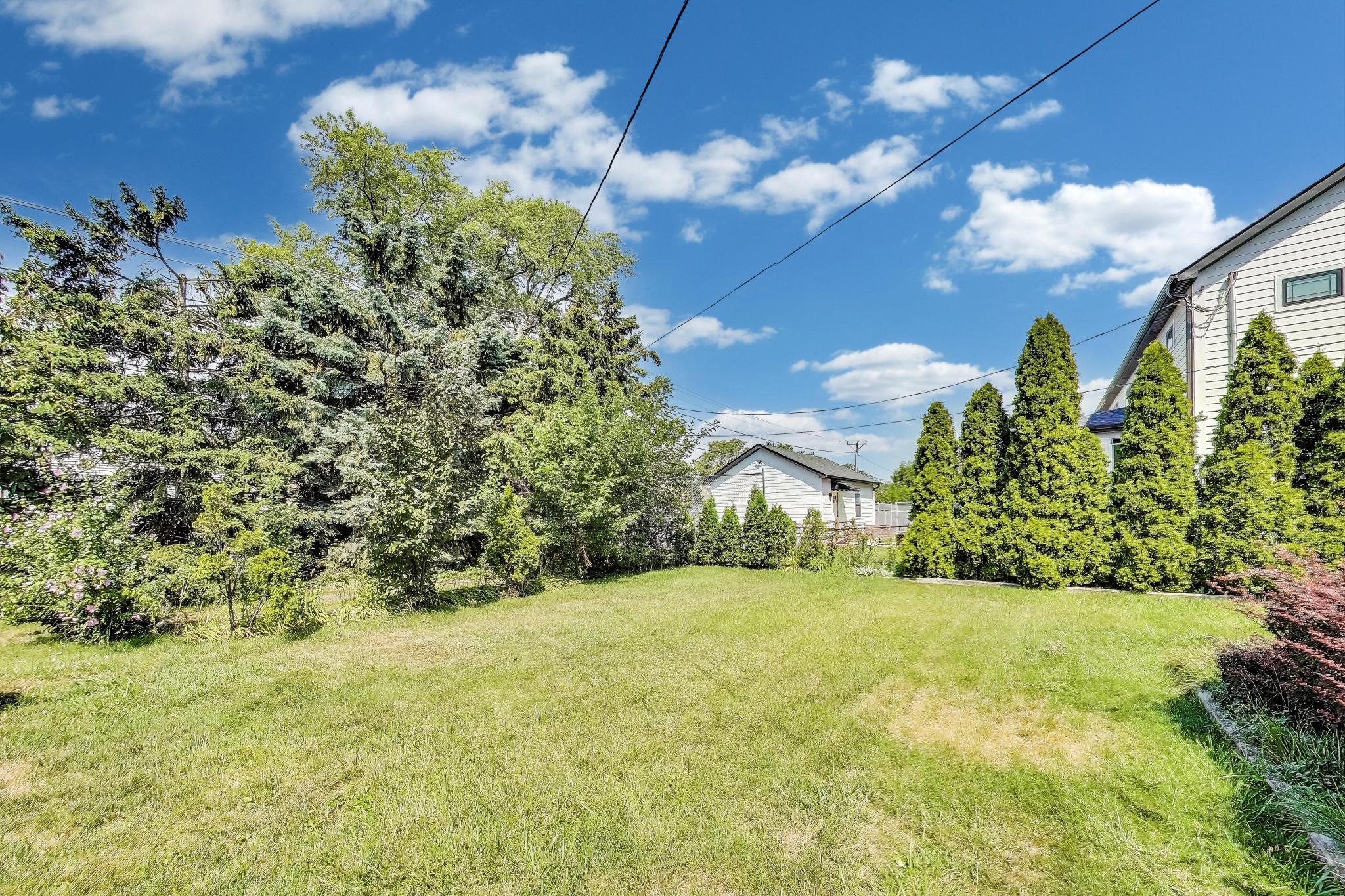 Harwood Heights, Illinois, 60706, United States, 2 Bedrooms Bedrooms, ,Residential,For Sale,1928738