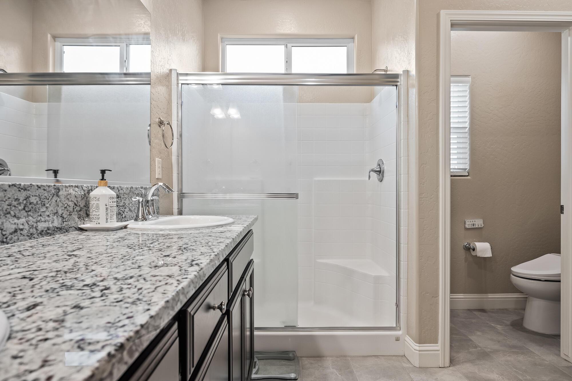 Visalia, California, 93292, United States, 3 Bedrooms Bedrooms, ,3 BathroomsBathrooms,Residential,For Sale,2007816