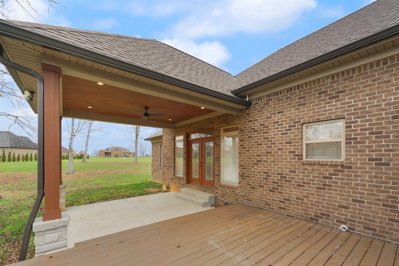 Smiths Grove, Kentucky, 42171, United States, 4 Bedrooms Bedrooms, ,3 BathroomsBathrooms,Residential,For Sale,1901805