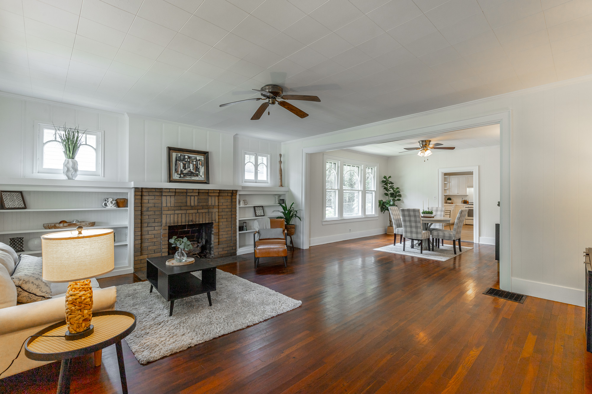 Chattanooga, Tennessee, 37409, United States, 2 Bedrooms Bedrooms, ,2 BathroomsBathrooms,Residential,For Sale,1983381