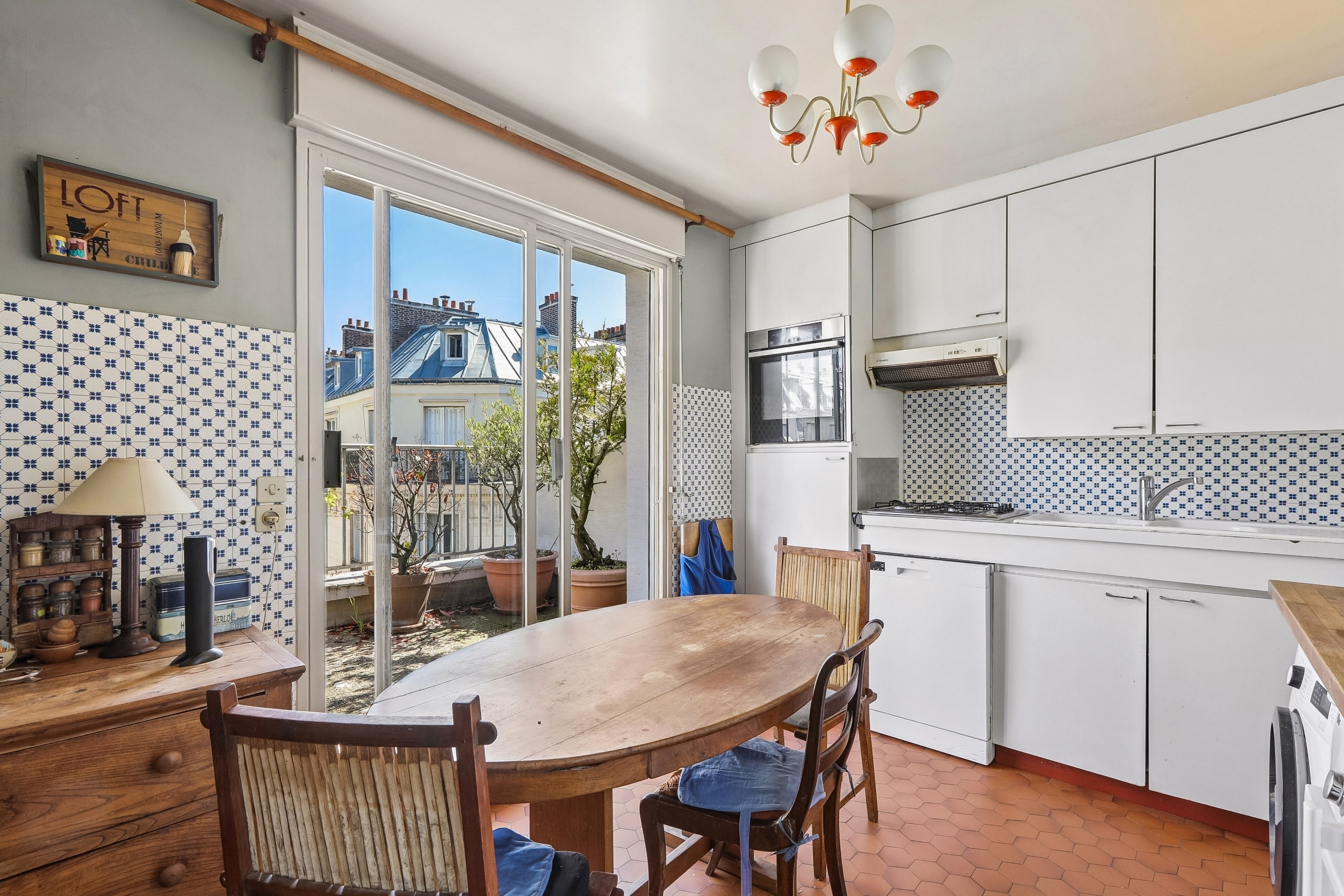  Apartment for Renovation with Terrace and Open Views - 物件實景